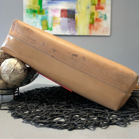 🌸🌼🌺 Consuela Brett Easy Tote Tan Patent Tote - Pink and Orange Floral Appliqués - Picture 12 of 16